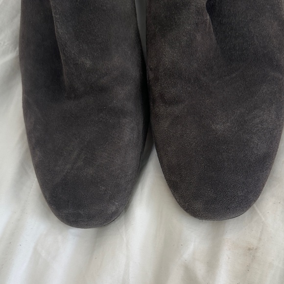 Stuart Weitzman 11.5 stretch gray Suede Ankle Boots - Picture 2 of 6